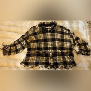 We The Free, like-new button-snap adjustable shirt